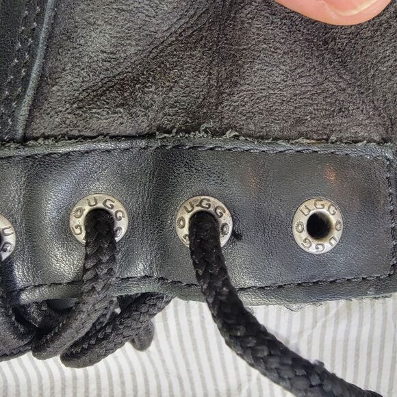 UGG Kids Butte Winter Boots Black Leather Insulated Waterproof Size 3 S/N 5209 - Picture 15 of 16